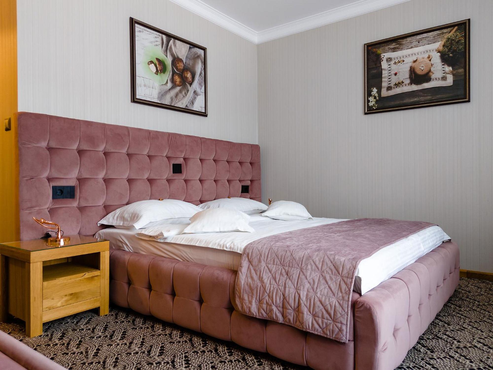 Hotel Roser House Boutique - Pe Malul Lacului Colibiţa Eksteriør billede