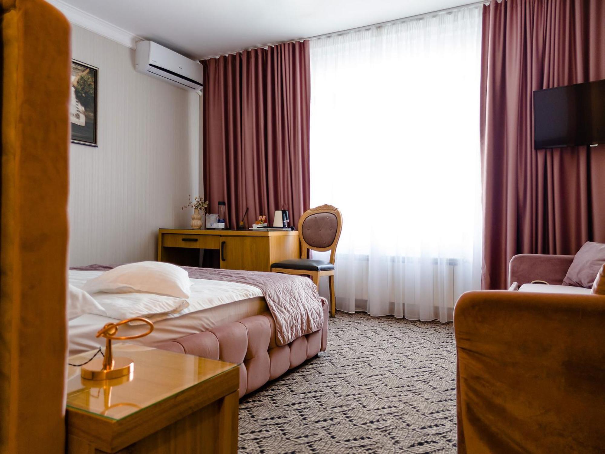 Hotel Roser House Boutique - Pe Malul Lacului Colibiţa Eksteriør billede